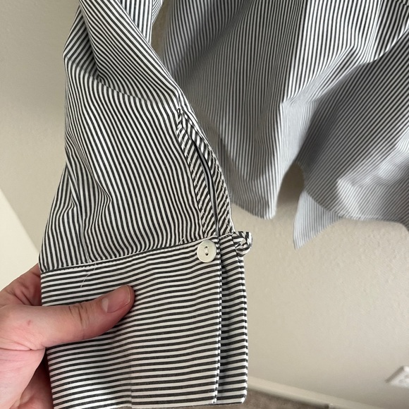 Amour Vert vertical striped button tie back long sleeve blouse size large - Picture 2 of 4